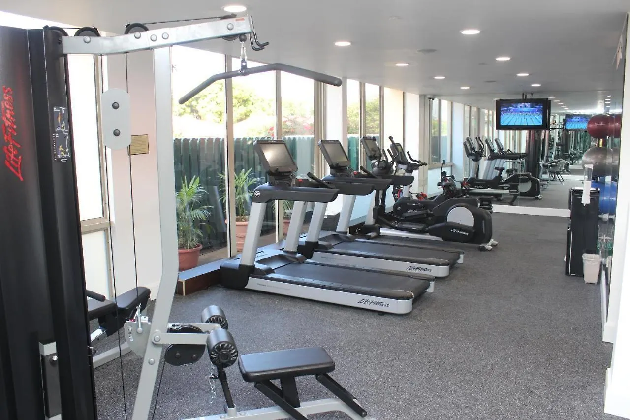 Courtleigh Hotel & Suites Kingston