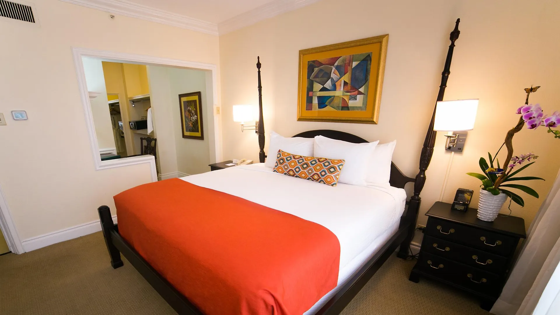 Courtleigh Hotel & Suites Kingston