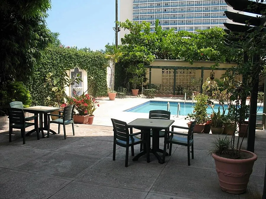 Courtleigh Hotel & Suites Kingston