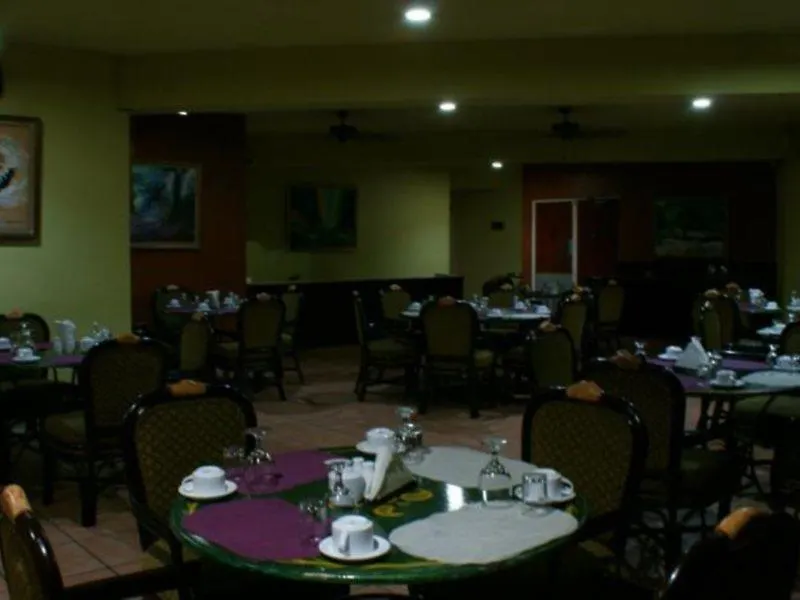Courtleigh Hotel & Suites Kingston