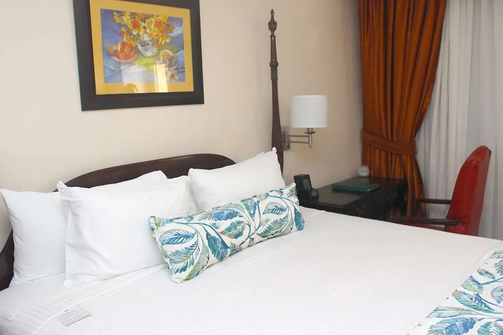 Courtleigh Hotel & Suites Kingston