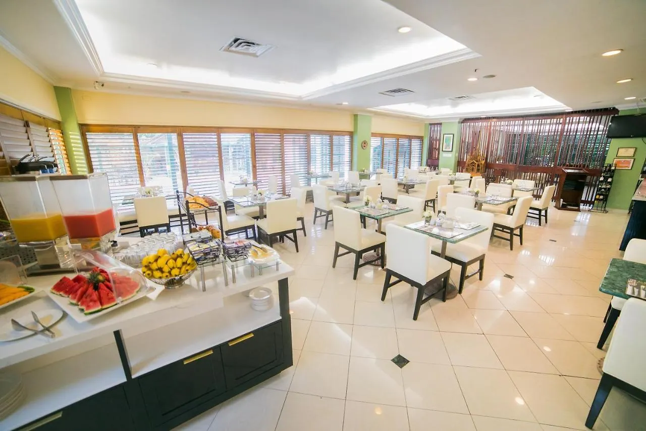 Courtleigh Hotel & Suites Kingston